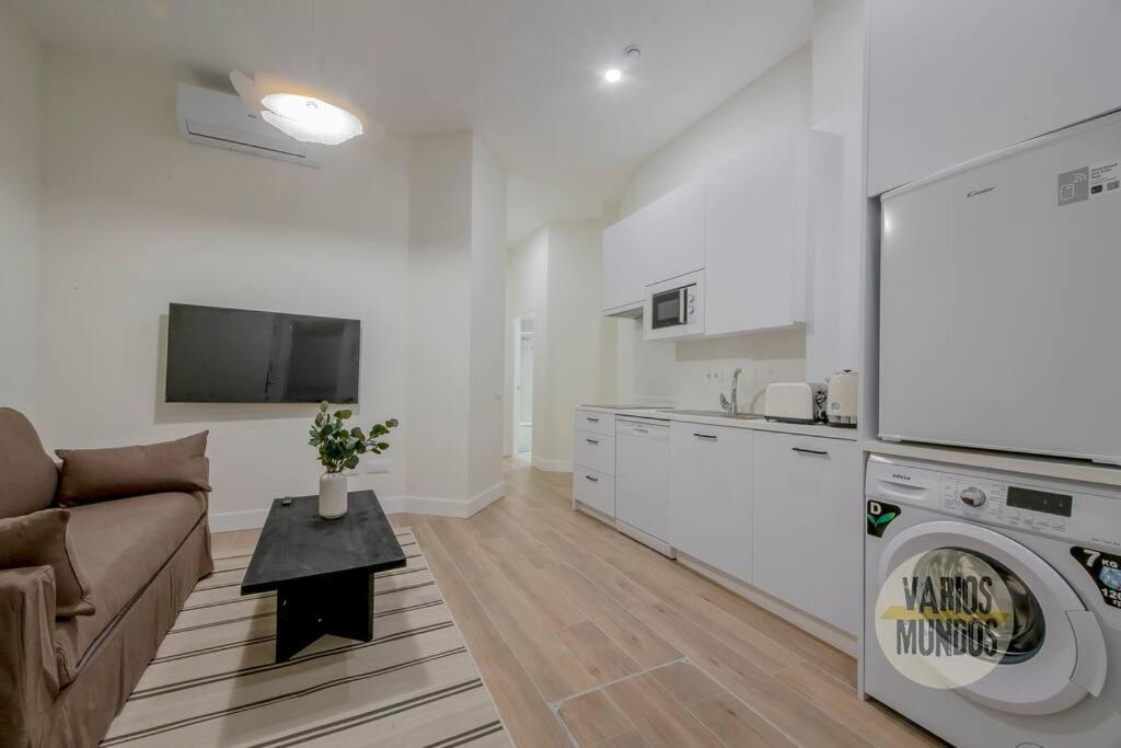 Cool Y Centrico Apt 6Px En Plena Plaza Del Carmen E2 마드리드 외부 사진